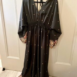 🌵Navy Ruched Embellished Long Sleeve Gown Size Medium